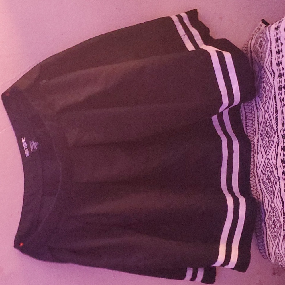 Black and white stripe hot topic skirt